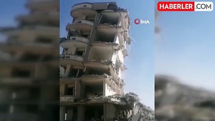 7 Katlı Bina İş Makinesiyle Yıkıldı