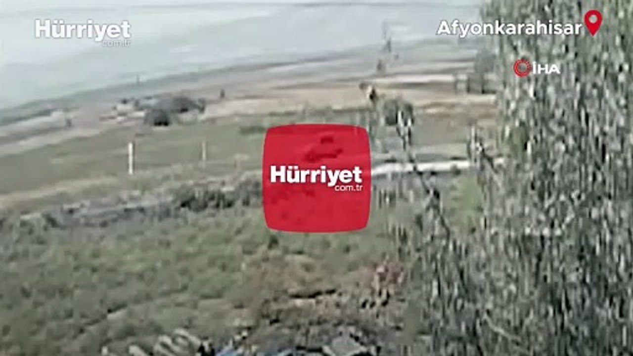 Afyonkarahisar’da 1 kişinin öldüğü 2 kişinin yaralandığı kaza güvenlik kamerasında