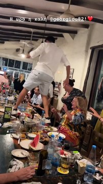 Αντρέας Γεωργίου: Ο χορός πάνω στο τραπέζι λίγο πριν το γάμο του