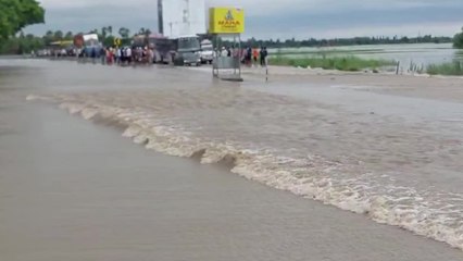 భారీ వర్షాలు: తెలంగాణ, ఏపీ మధ్య రాకపోకలు బంద్‌