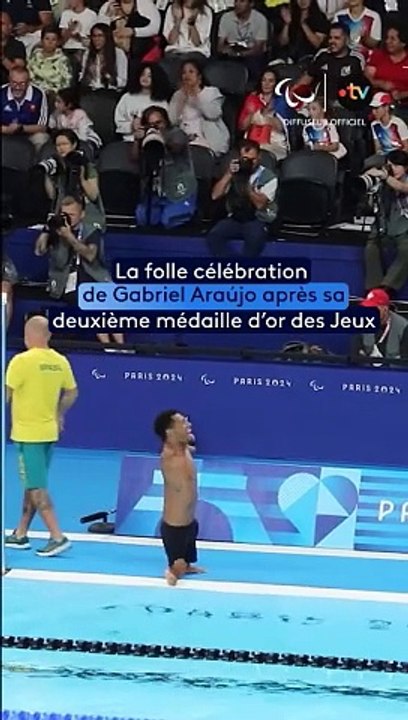 La folle célébration du nageur paralympique Gabriel Araujo