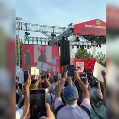 Dünyaca tanınan müzik grubu sokak hayvanları için Yenikapı'da!