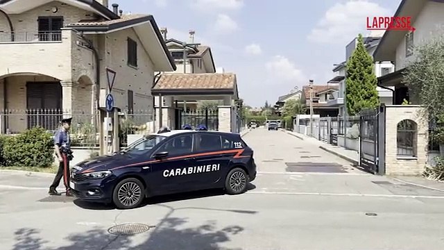 Paderno Dugnano, i carabinieri nella villetta dove si è consumata la strage