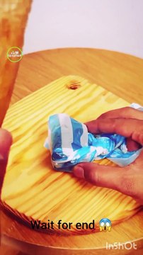 Cleaning pots by lemonade..