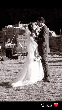 Faustine Bollaert a dévoilé un cliché inédit de ses noces avec Maxime Chattam pour célébrer leur 12e anniversaire de mariage samedi 31 août 2024.