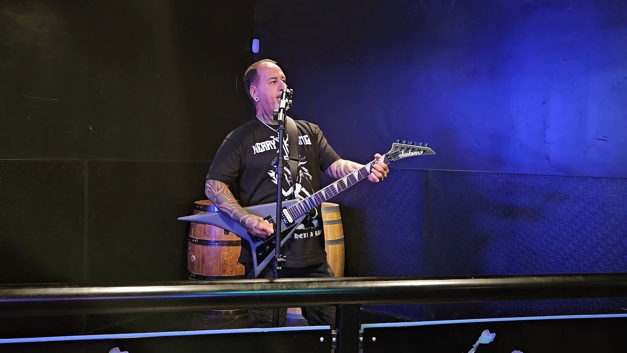 MEGADETH - HANGAR 18 (PERFORMED LIVE AT THE WESTERNER)