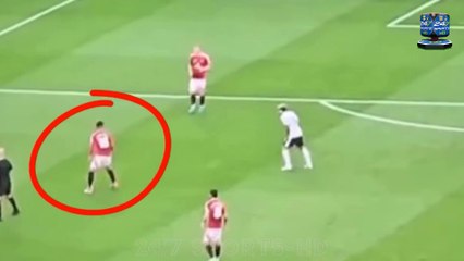 United Fans BLAME Casemiro after a CRAZY ERROR Led to Luis Diaz Scored Two Goals for United Loss