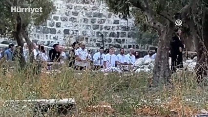 İsrailliler, Mescid-i Aksa’ya baskın düzenledi