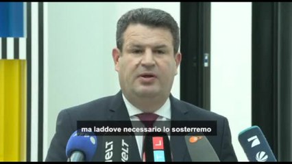 VW, ministro Lavoro tedesco: "Germania deve restare Paese delle auto"