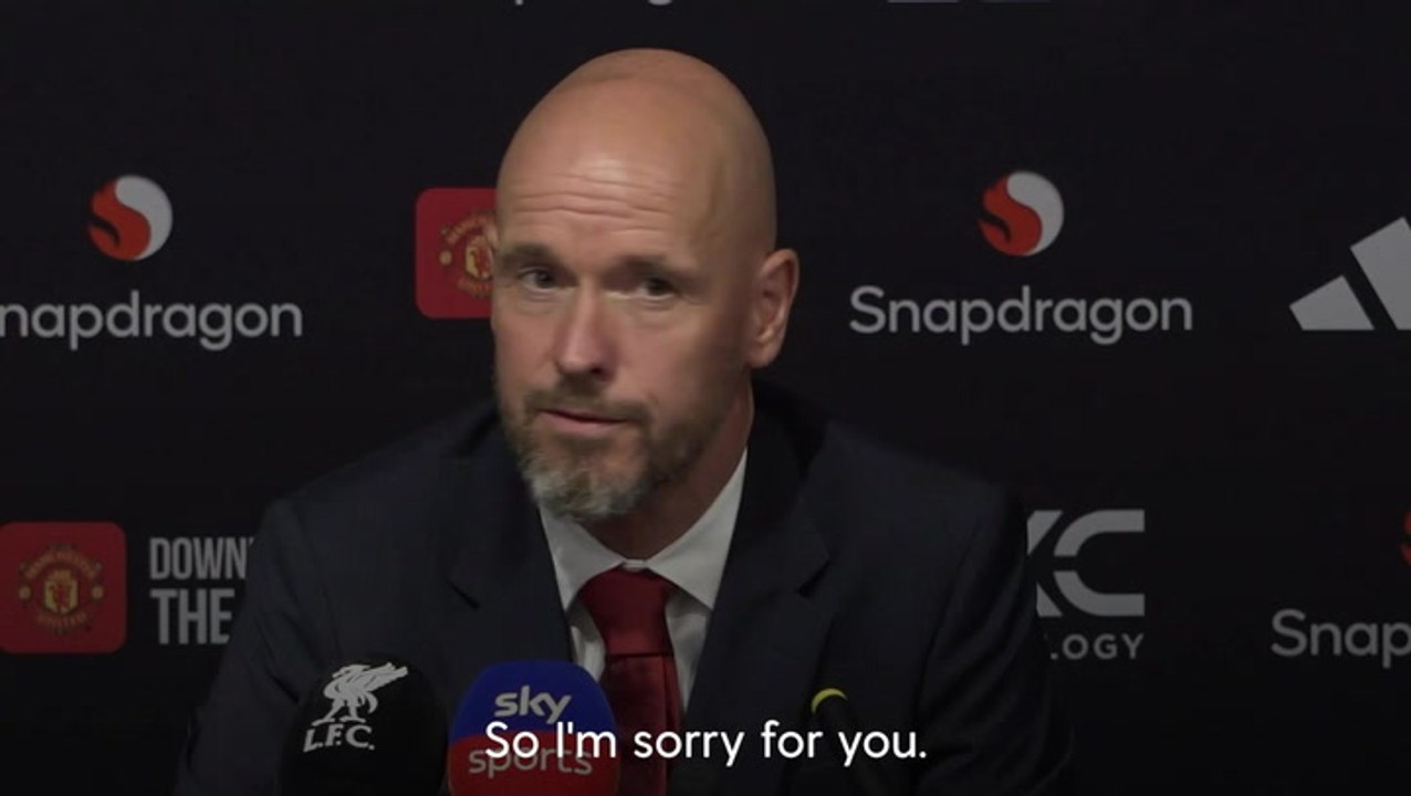 Erik ten Hag clashes with journalist after 3-0 Liverpool defeat