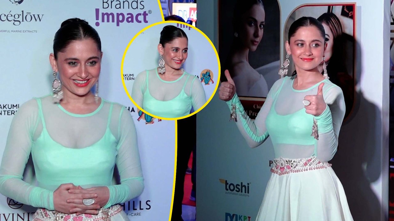 Sanjeeda Sheikh का रेड कार्पेट शो पर दिखा Stunning Look, खूबसूरत लहंगे में फैन्स को किया घायल