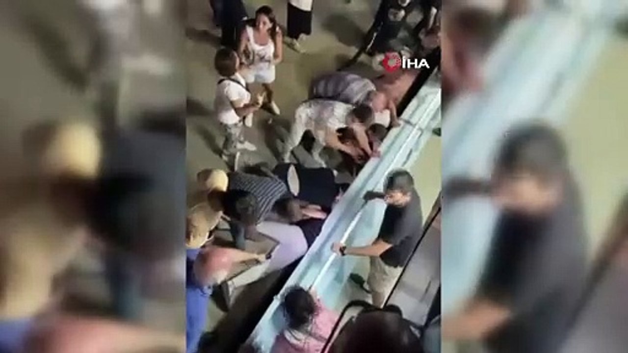 Bursa'da iskele ile gemi arasındaki boşluğu fark edemeyen kız çocuğu denize düştü