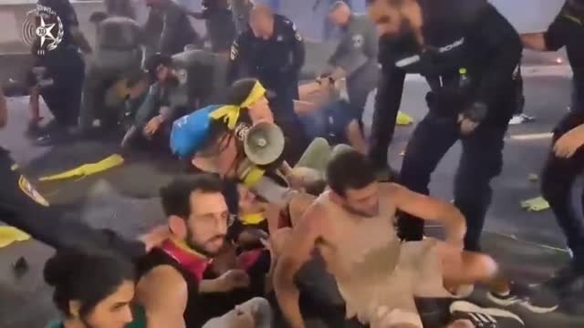 Netanyahu afronta una huelga general tras el asesinato de seis rehenes por Hamás