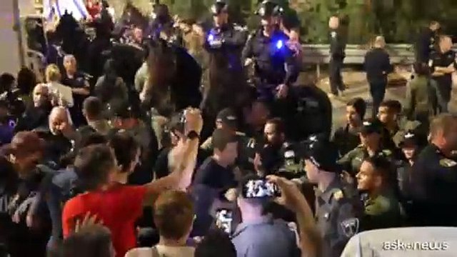 Scontri durante le manifestazioni a Tel Aviv contro il governo