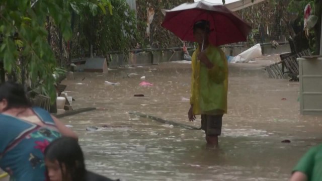 태풍 '야기' 필리핀 강타...산사태로 10명 사망 / YTN