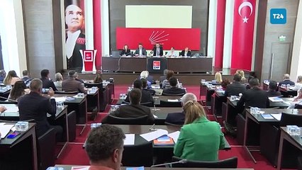 CHP Parti Meclisi, Özgür Özel başkanlığında tüzük gündemiyle toplandı