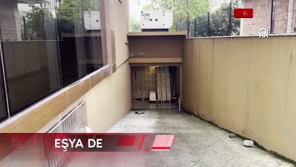 İstanbul Sultanbeyli'de sağanak sonrası elektronik eşya deposu sular altında kaldı