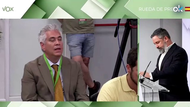 Abascal deja en el aire el apoyo de Vox a los gobiernos autonómicos del PP: Que llamen al PSOE