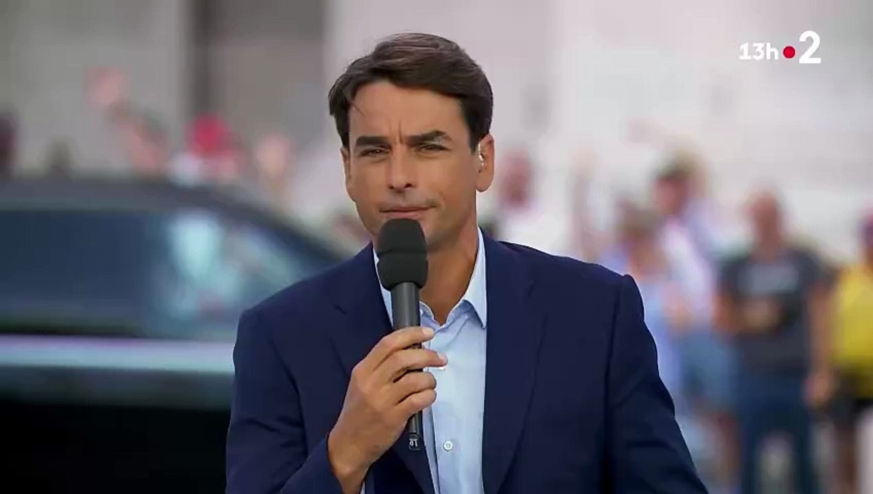 Pas-de-Calais: Les images de l'église de l’Immaculée-Conception à Saint-Omer en partie détruite après un incendie - Le clocher s'effondre - Aucune personne blessée - VIDEO