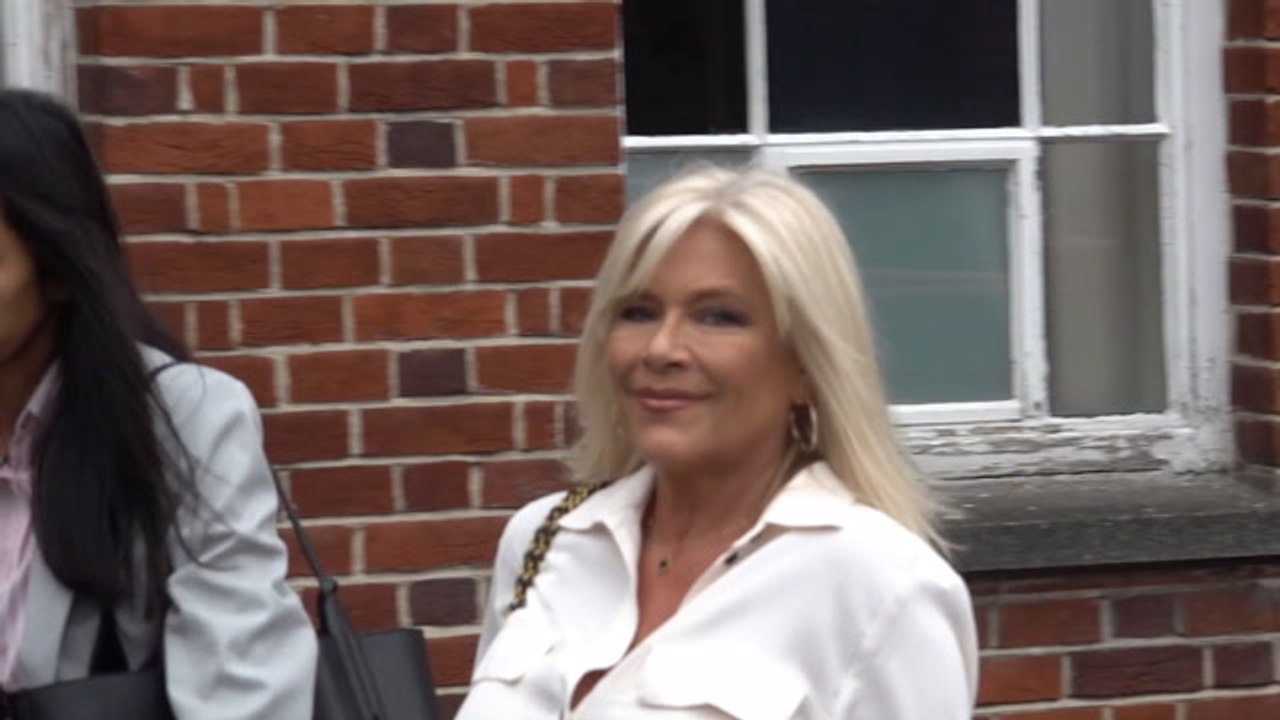 Samantha Fox arrives at court as she is cleared of 'assaulting wife on BA flight'