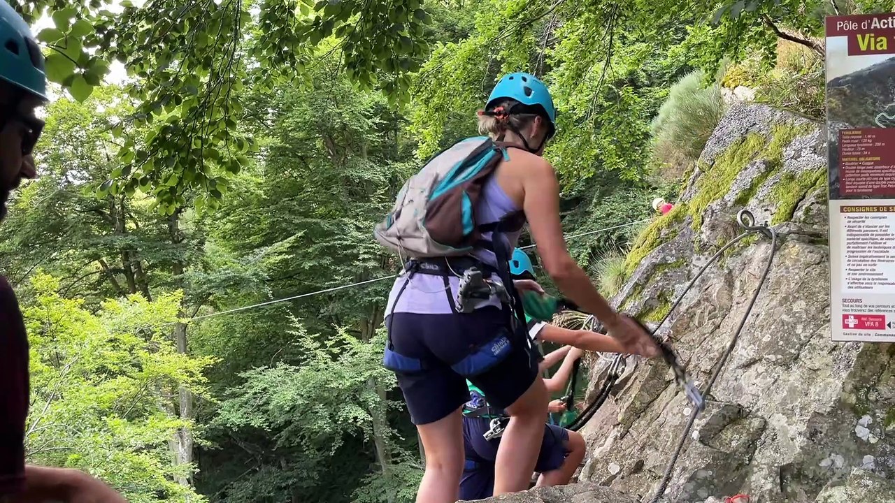 Essayez la via ferrata de Planfoy / Rochetaillée