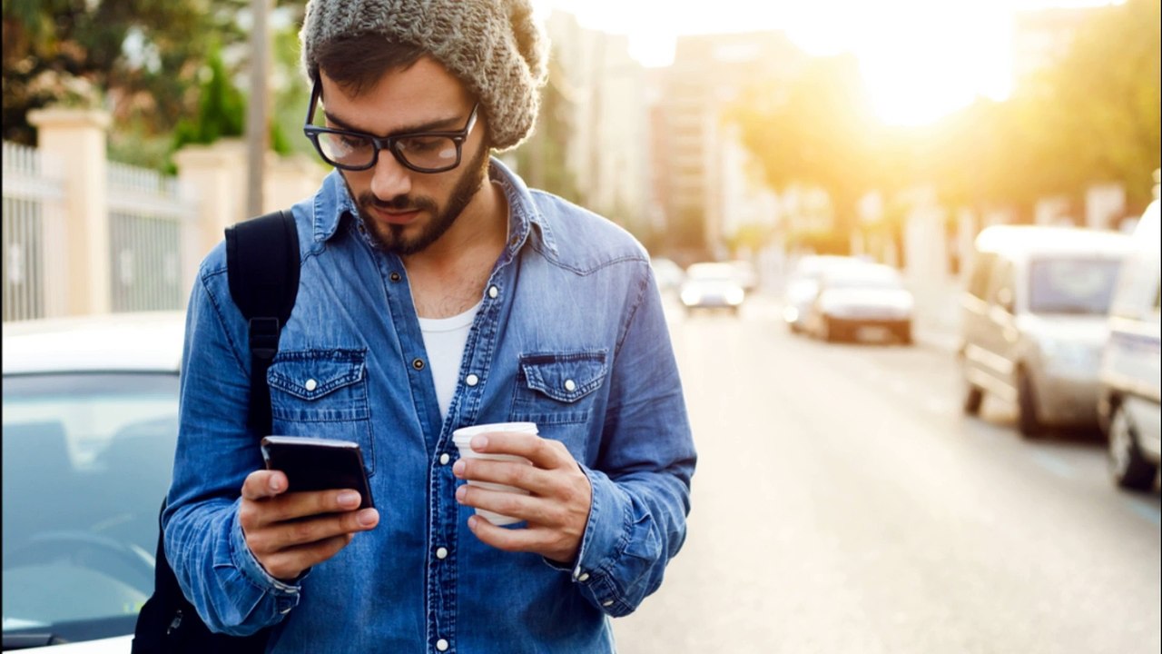 mon ex m'envoie des messages ambigus - pourquoi et que faire