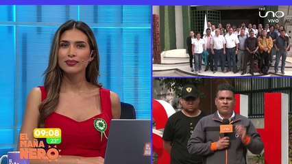 SCZ IZA DE LA BANDERA CRUCEÑA POR EL MES DE SCZ