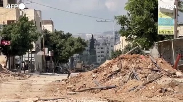 Cisgiordania, distruzione nella citta' di Jenin dopo i raid israeliani