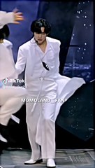 #realmadrid: 14 billion views - #labcreativo: 934