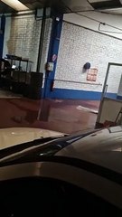 Un taller de Medina de Rioseco se inunda con las últimas tormentas