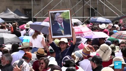 En medio de ovaciones y protestas AMLO da su último informe de gestión