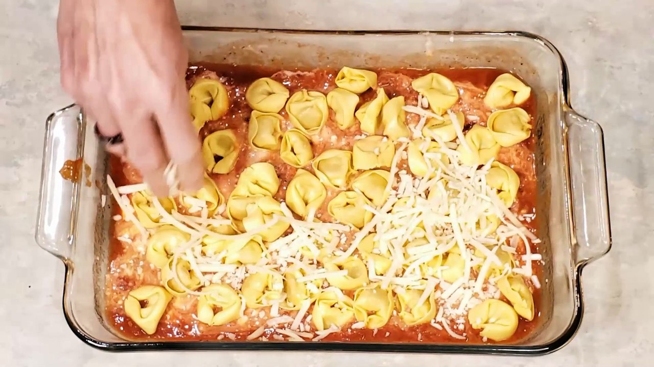 BAKED TORTELLINI LASAGNA