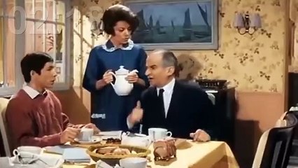 3 min de voleur avec  Louis de Funès
