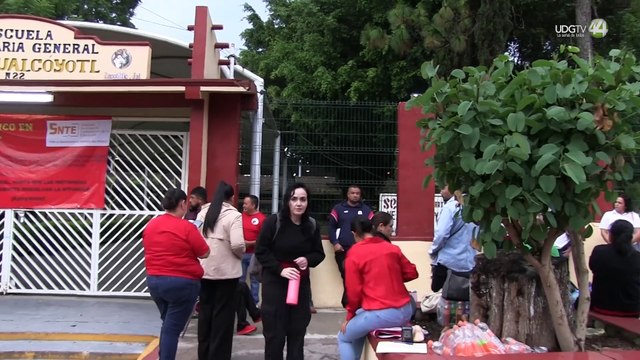 Maestros cierran escuela en Zapotiltic; exigen pagos acumulados por hasta 16 meses