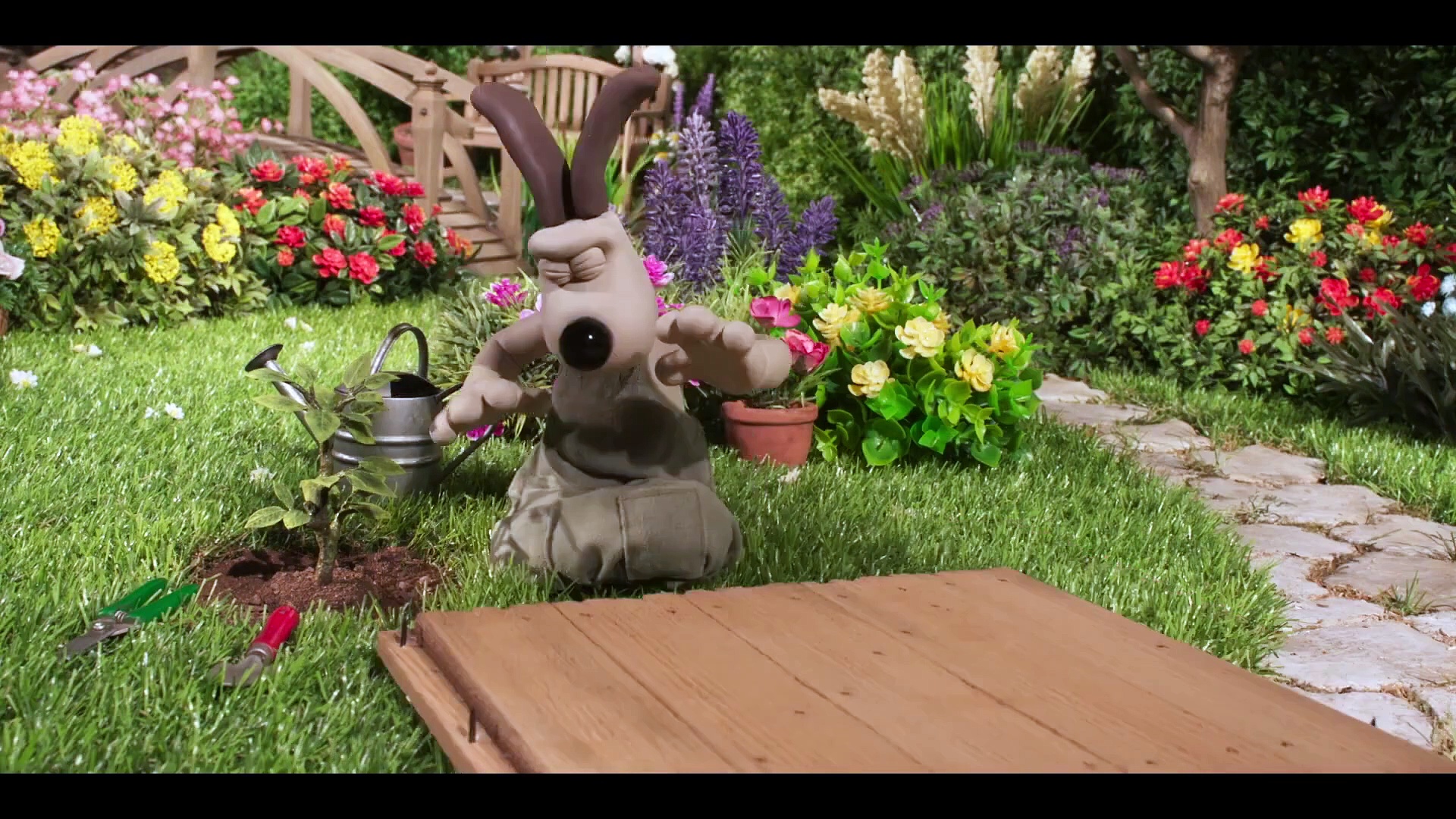 Wallace Gromit Vengeance Most Fowl Movie Clip – Introducing Norbot