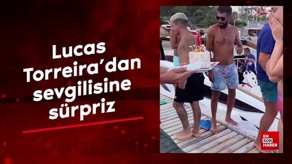 Tải video: Devrim Özkan şaştı kaldı: Sevgilisi Lucas Torreira plajda sürpriz yaptı