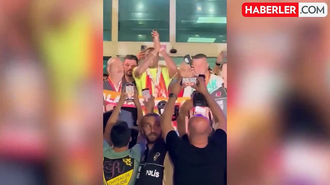 Yalın ayak su bile satmış! Victor Osimhen'in acılı hayat hikayesi