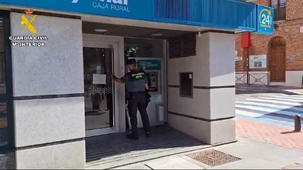 La Guardia Civil de Valladolid detiene a una cuidadora por un delito de estafa a una persona de avanzada edad