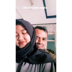 Seorang Pria ini merasa seperti anak muda lagi setelah menikahi wanita umur 21 tahun