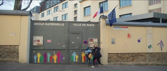 En tongs au pied de l'Himalaya - Trailer