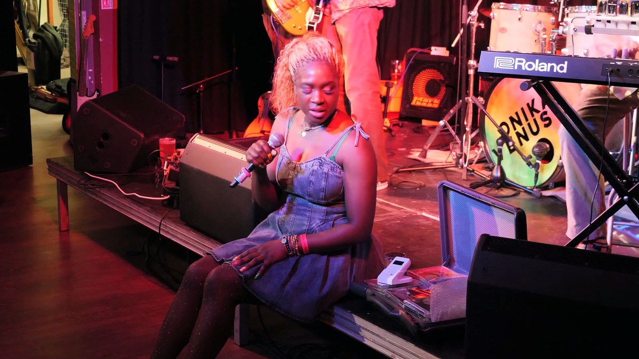 31-08-24 Smorgasboard at the Hen & Chicken Onika Venus