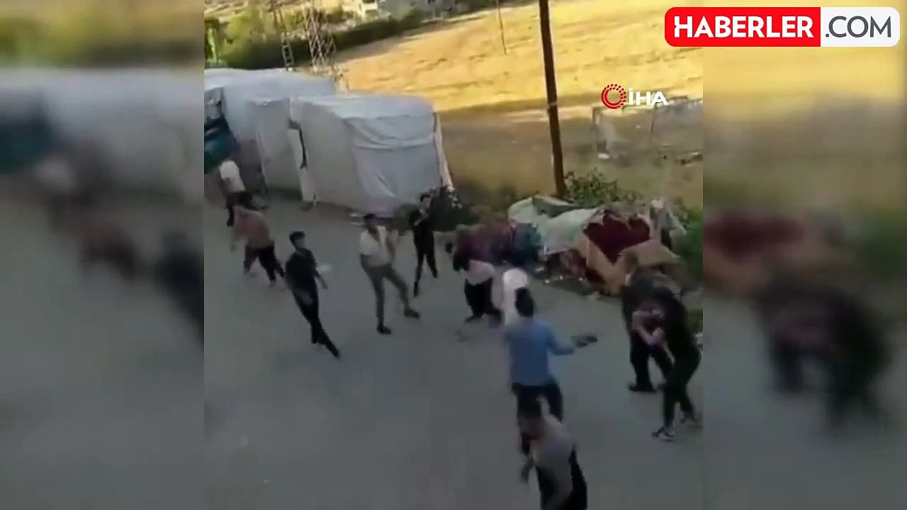 Van'da taşlı, sopalı kavga: 3 yaralı