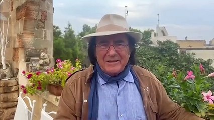Al Bano in missione di pace in Terra Santa: «Porterò a Tel Aviv il medaglione benedetto dal Papa»