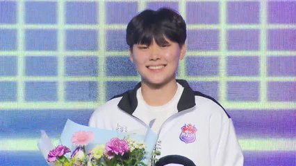 '장신 세터' 김다은, 여자 배구 드래프트 1순위 도로공사행 / YTN