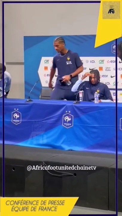 Loïc Badé, Manu Koné et Michael Olise, les nouveaux joueurs appelés par Didier Deschamps en Équipe de France  face à la presse à Clairefontaine !