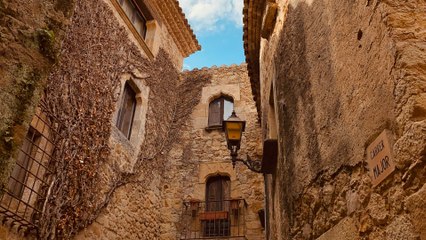 Sueldo de hasta 2.100 euros y casa gratis: este es el pueblo a hora y media de Barcelona que busca trabajadores