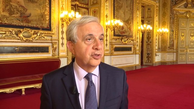 Xavier Bertrand à Matignon ? L'hypothèse soutenue par les sénateurs LR