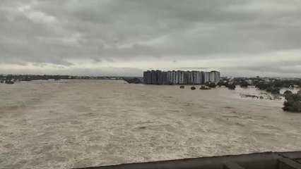 몬순 폭우·홍수로 인도남부 등에서 이틀간 38명 사망 / YTN