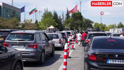 Sınır Kapılarında Gurbetçi Rekoru: 4 Milyondan Fazla Yolcu Giriş Çıkış Yaptı