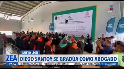 Diego Santoy se gradúa como abogado en Nuevo León